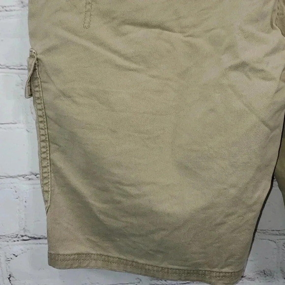 Wrangler Cargo Utility Khaki Men's Shorts Size 38 - Picture 9 of 16